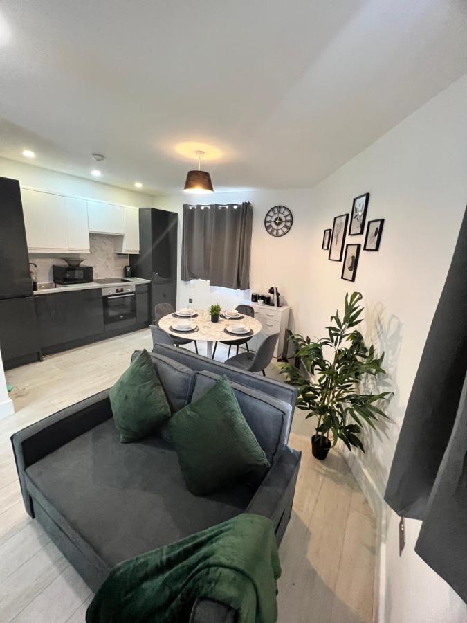 2 Bedroom Flat London Exterior foto