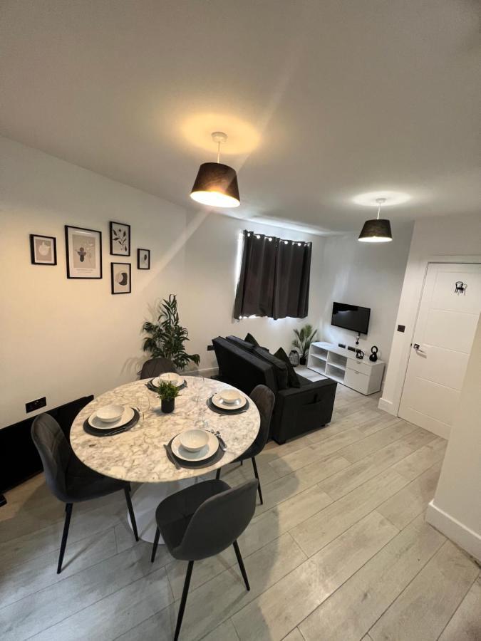 2 Bedroom Flat London Exterior foto